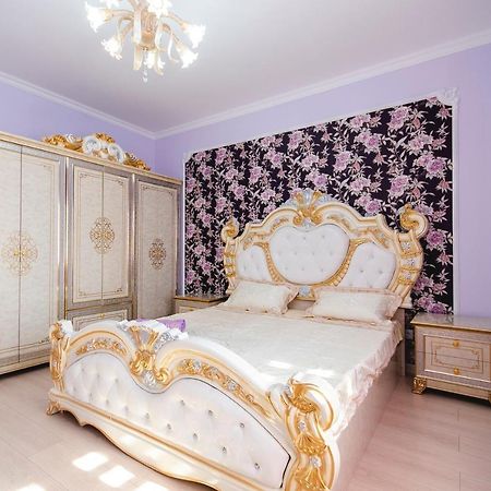 Razmestim В Жк Шахристан На 15 Этаже Almatî Exterior foto