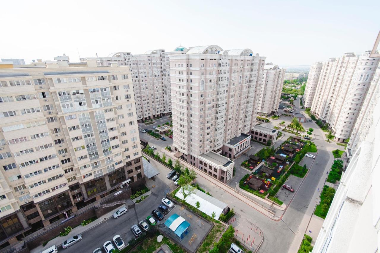 Razmestim В Жк Шахристан На 15 Этаже Almatî Exterior foto